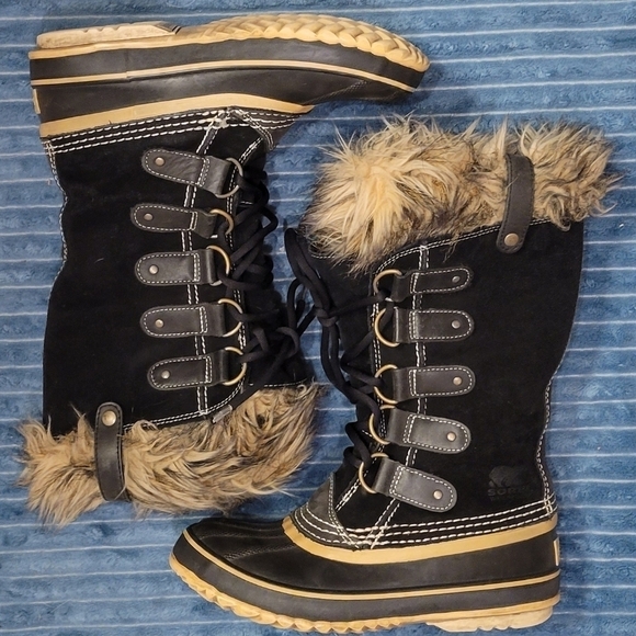 Sorel Joan of Arctic Boots Style# NL1540 Women's Size 6 Insulated Waterproof - Picture 2 of 10